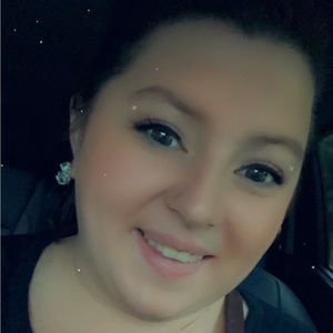 Meet your Posher, Carolyn